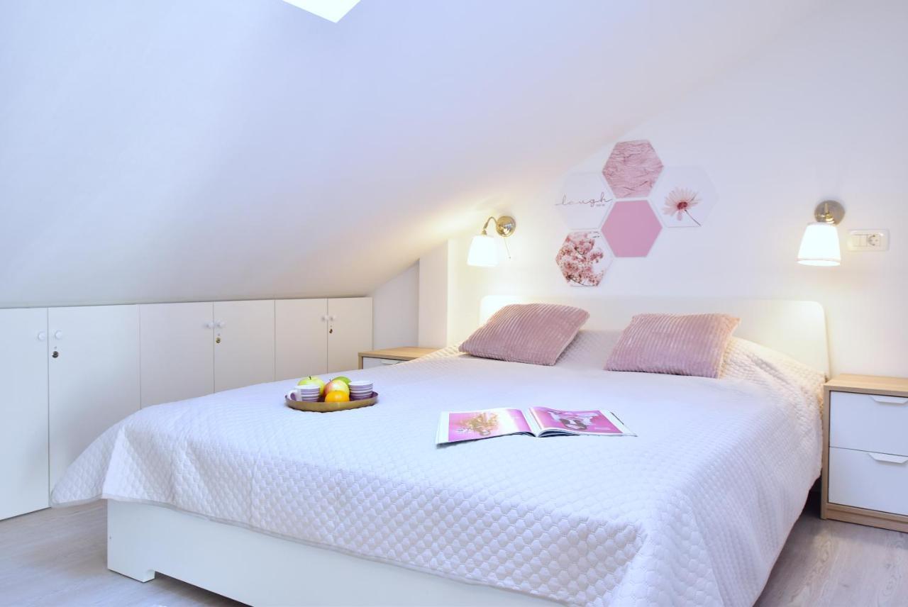 Apartments Sea & Sky Stari Grad  Exterior photo