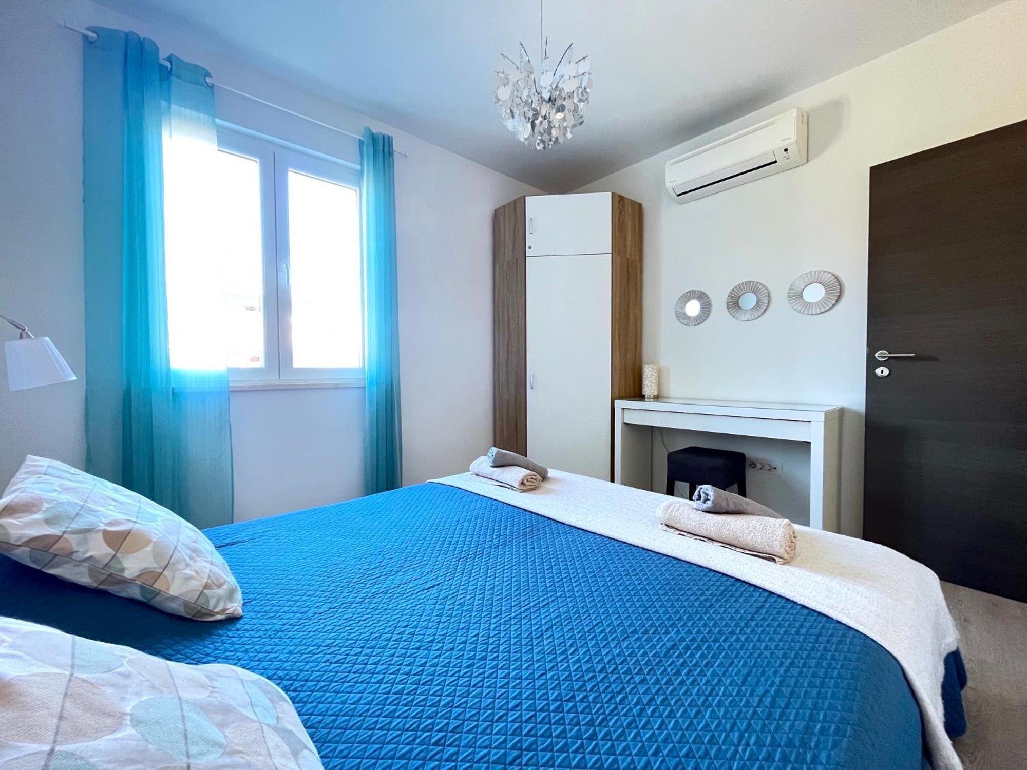 Apartments Sea & Sky Stari Grad  Room photo