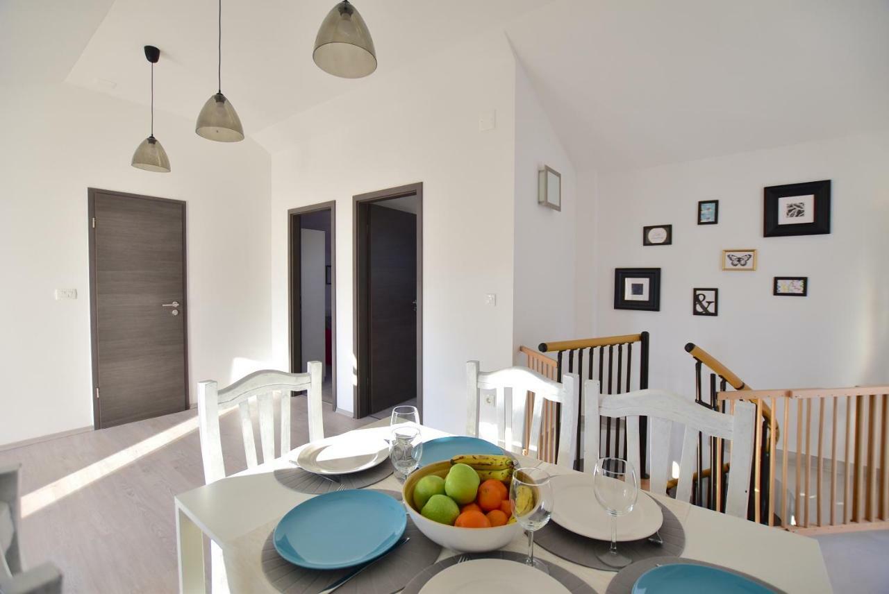 Apartments Sea & Sky Stari Grad  Exterior photo