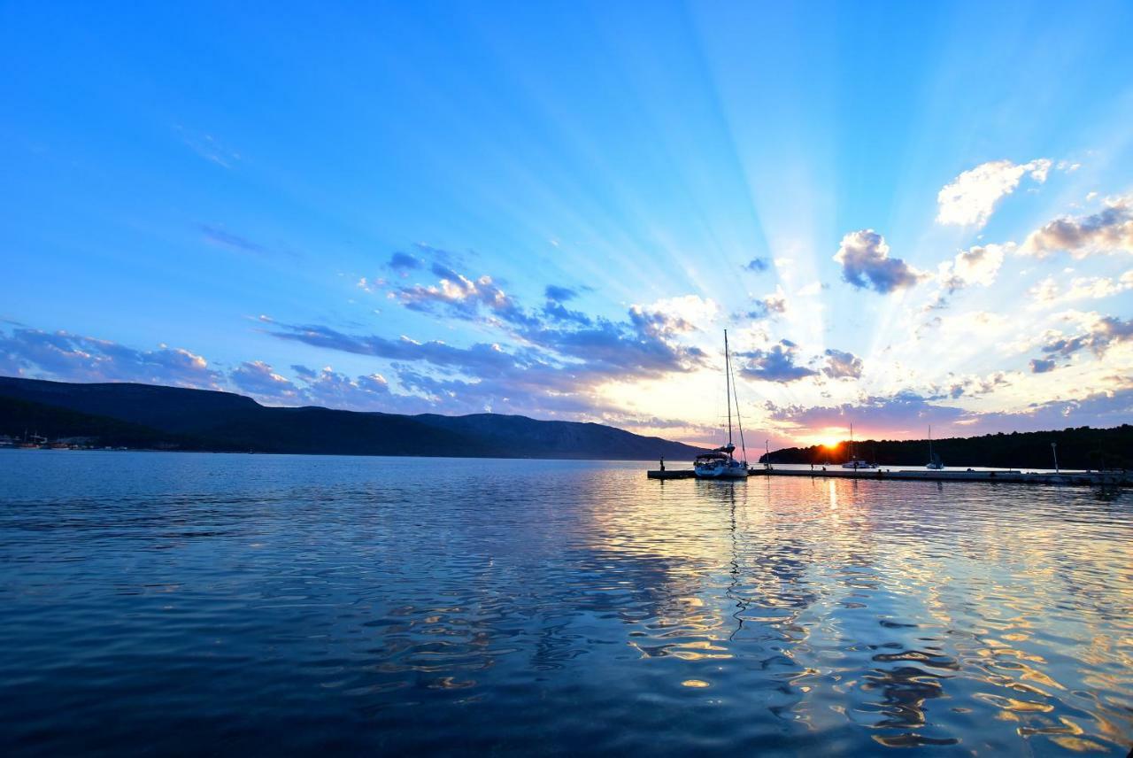 Apartments Sea & Sky Stari Grad  Exterior photo